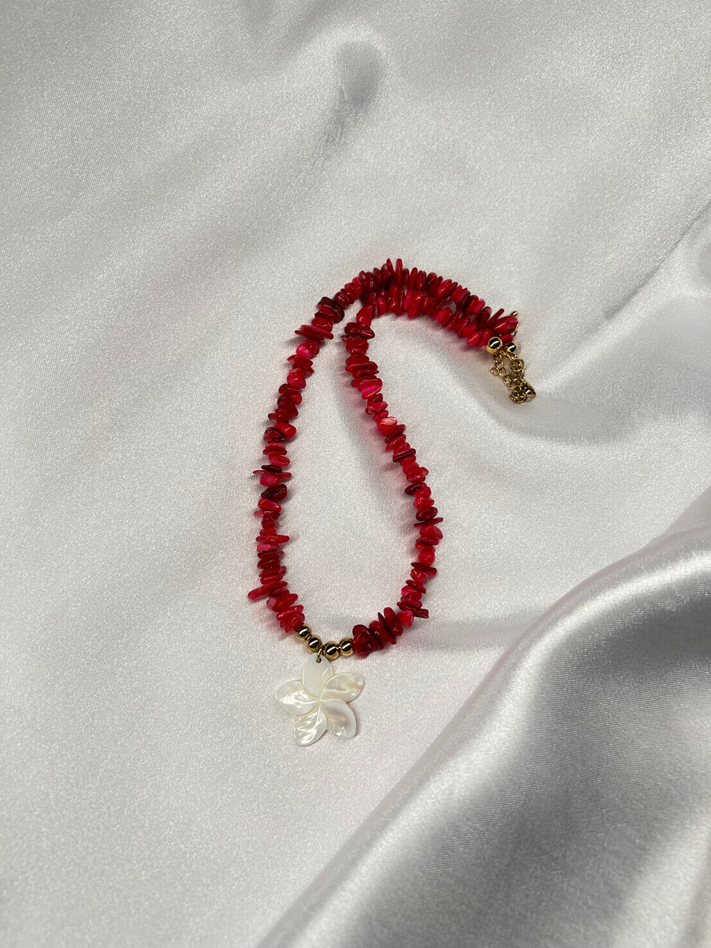 Nacar Flower Necklaces